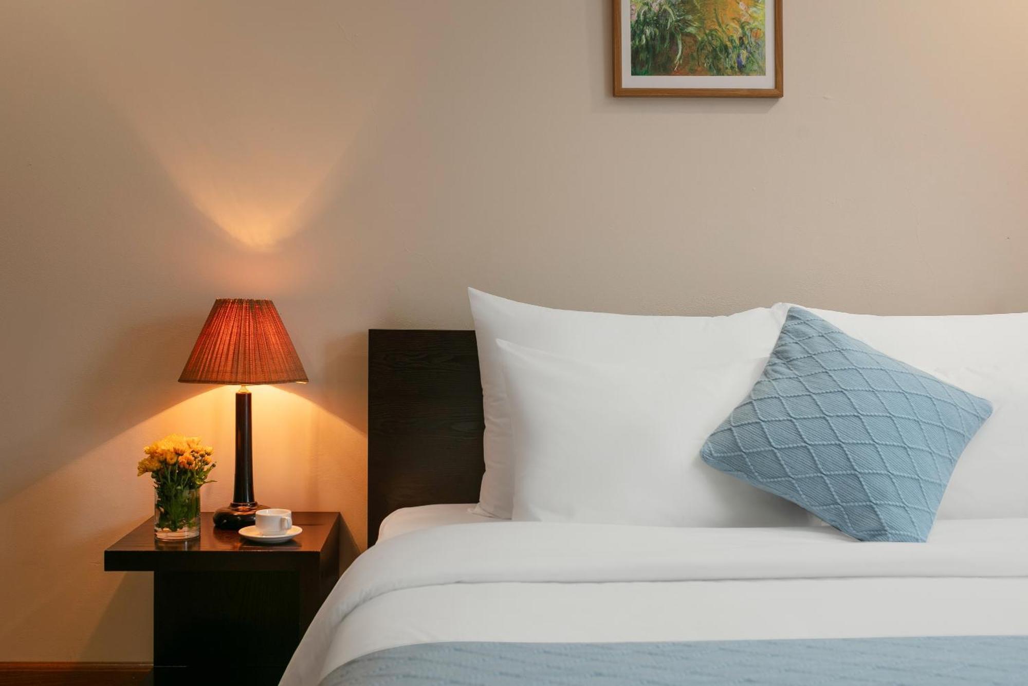 Hb Serviced Apartment - 121B Quan Hoa Ханой Екстер'єр фото