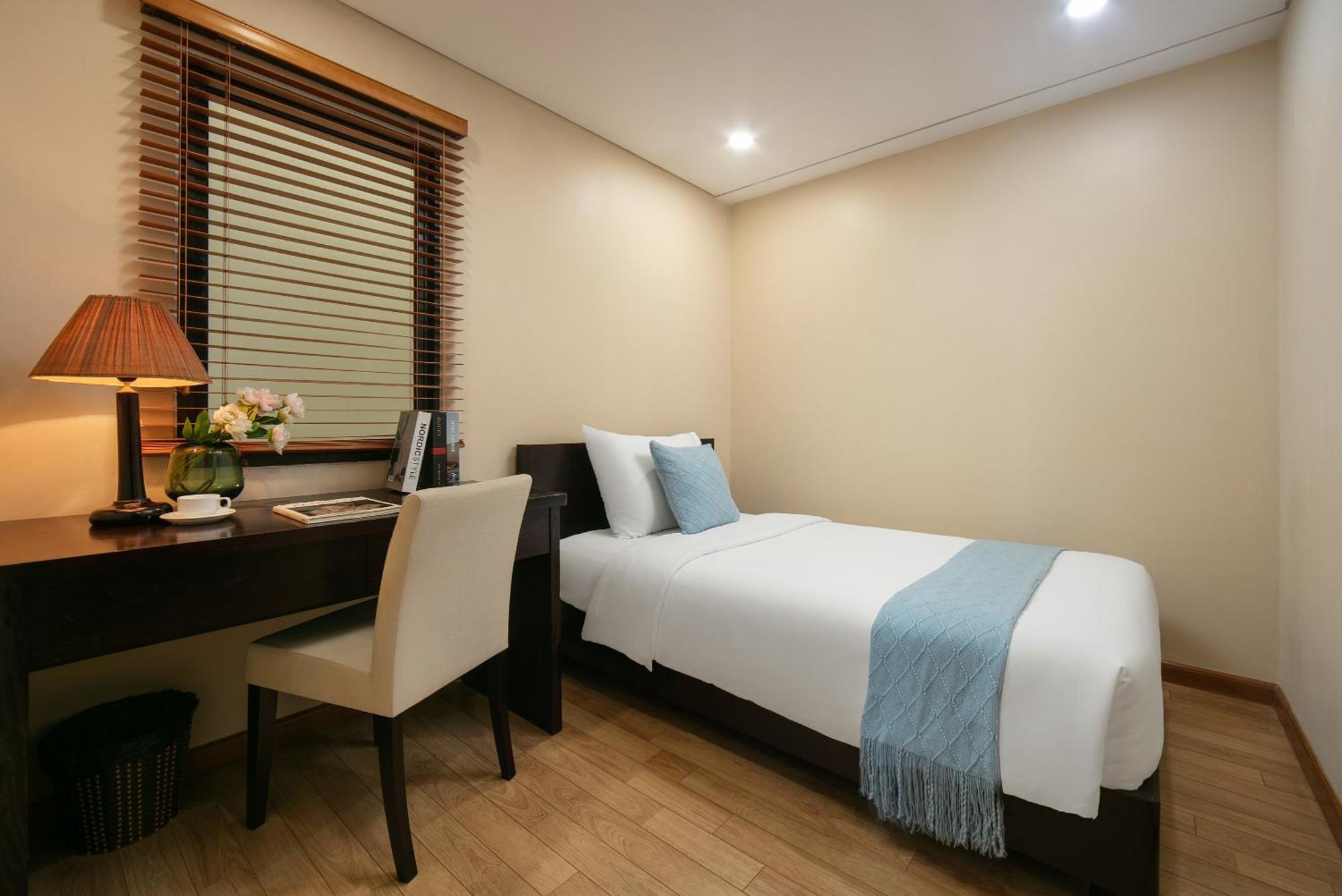 Hb Serviced Apartment - 121B Quan Hoa Ханой Екстер'єр фото