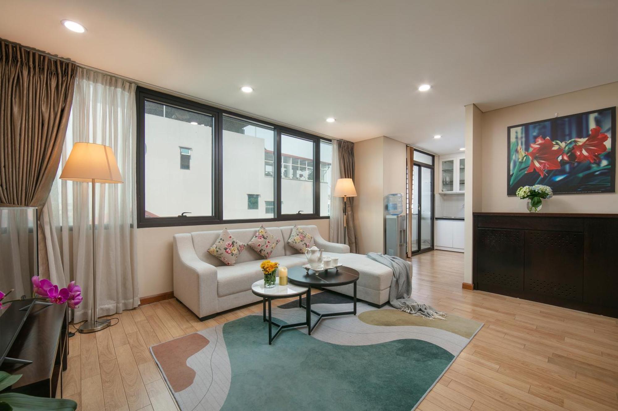 Hb Serviced Apartment - 121B Quan Hoa Ханой Екстер'єр фото