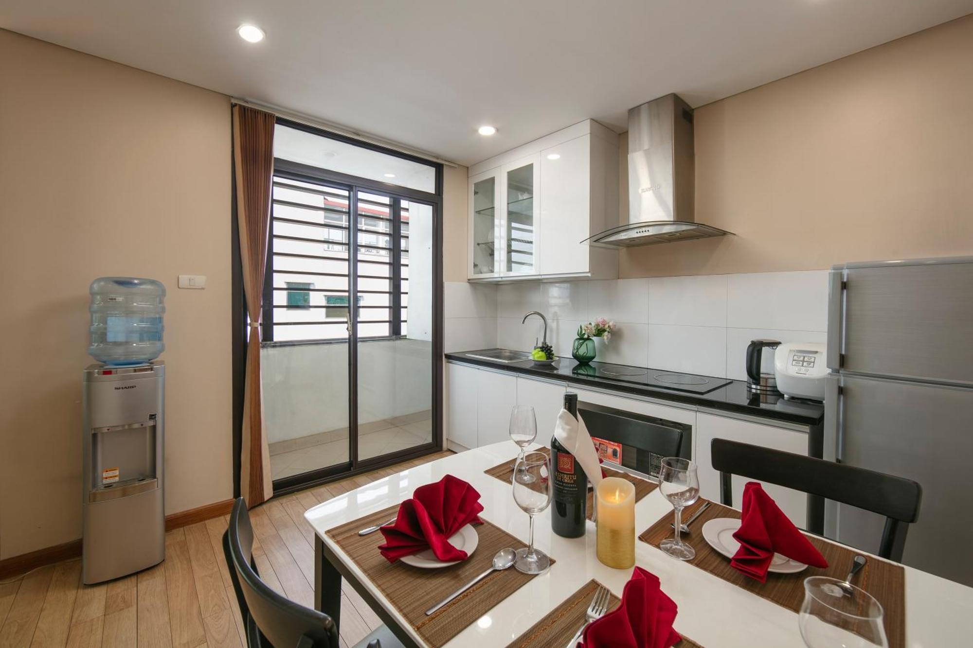 Hb Serviced Apartment - 121B Quan Hoa Ханой Екстер'єр фото