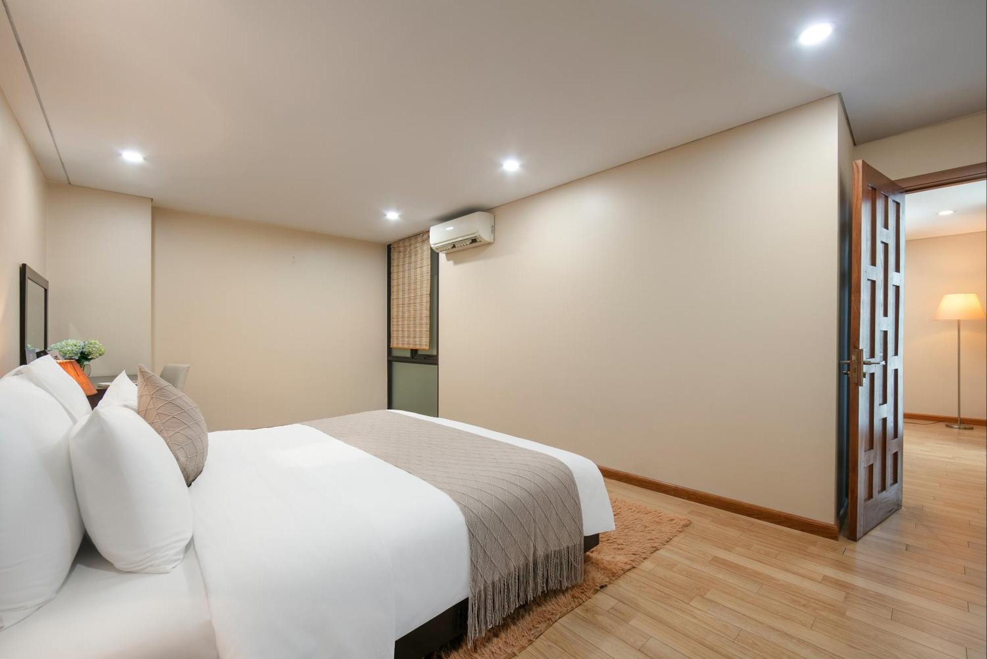 Hb Serviced Apartment - 121B Quan Hoa Ханой Екстер'єр фото